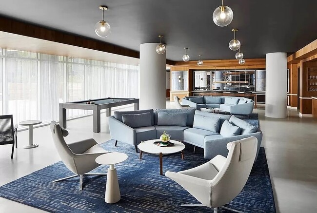 Building Photo - 21 India St