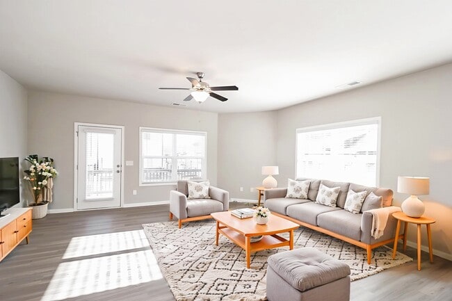 Building Photo - 504 Elliston Pl