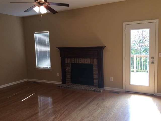 Building Photo - 1824 Baslia Ln