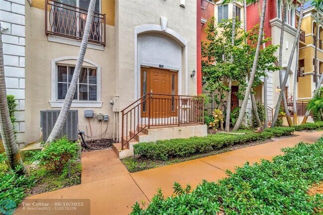 Foto del edificio - 1703 Coastal Bay Blvd