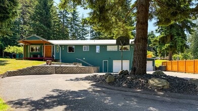 Building Photo - 73 Ross Ln