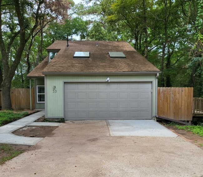 Building Photo - 33 Gambrel Oak Pl