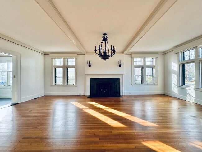 Foto del edificio - 671 Prospect St