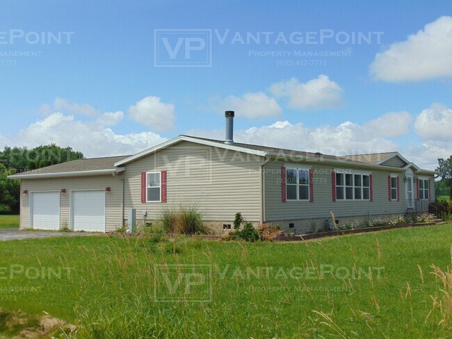 Building Photo - 5024 Shamrock Way