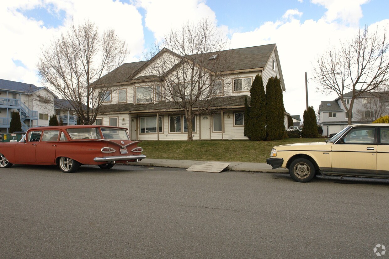 Foto del edificio - 3385 W Lilac Ct