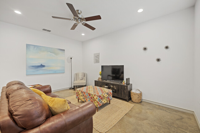 Foto del edificio - 16246 County Road 4100
