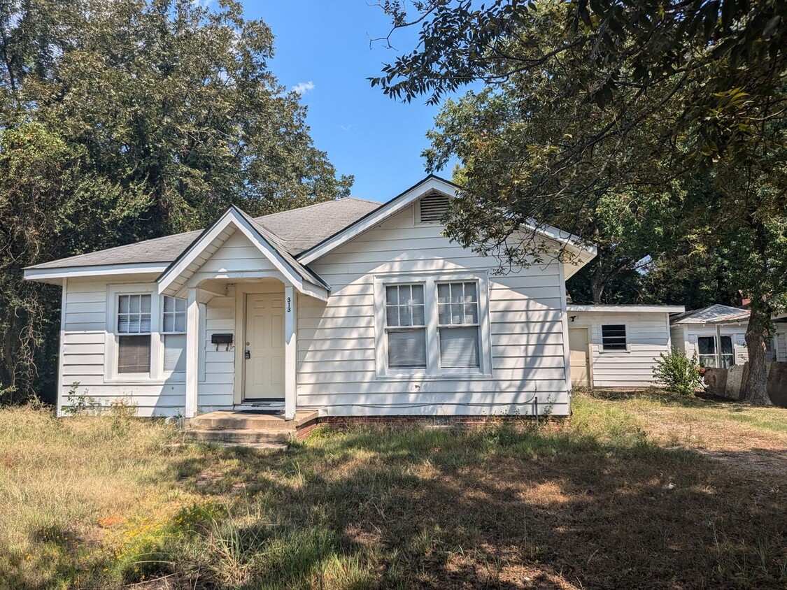 Primary Photo - House in Hope