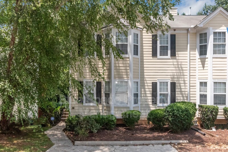 Primary Photo - 2499 Valley Cove Dr