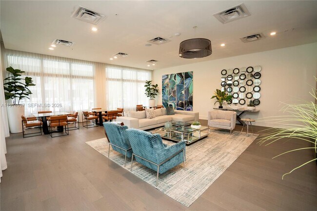 Foto del edificio - 4700 NW 84th Ave