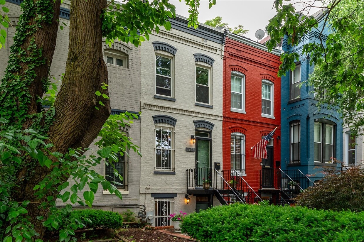 1247 MD AVE NE - 1247 Maryland Ave NE