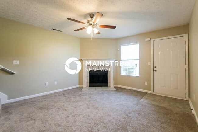Foto del edificio - 4 Bedroom Pet-Friendly Home in Jonesboro, GA with Main Street Renewal