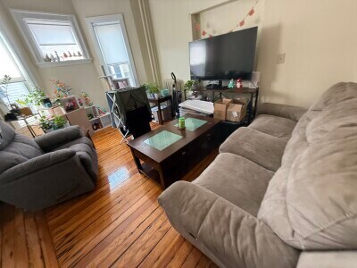 Foto principal - 102 Sydney St