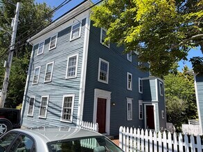 Building Photo - 51 Elm St