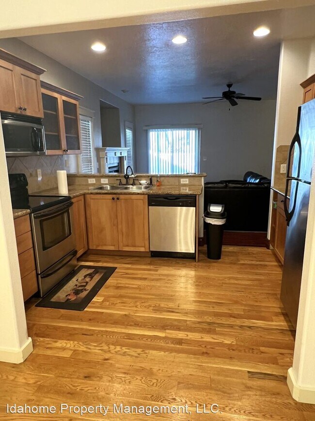 Building Photo - 3 br, 2 bath House - 2901 N Elisha Ave