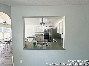 Building Photo - 11358 Victory Cavern
