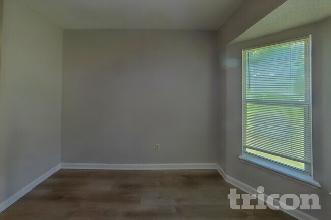 Foto del edificio - 3224 Bliss Rd