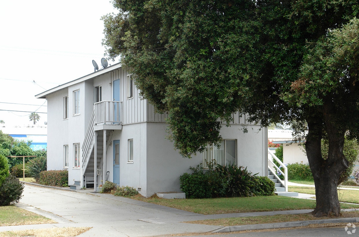 Building Photo - 32-38 N Dos Caminos St