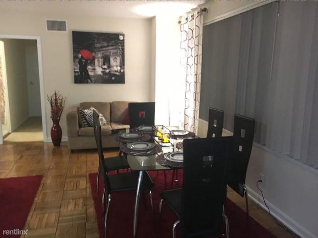 Foto del edificio - 2 br, 2 bath - 78 Oak St