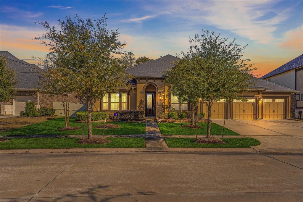 Primary Photo - 10442 Lake Palmetto Dr
