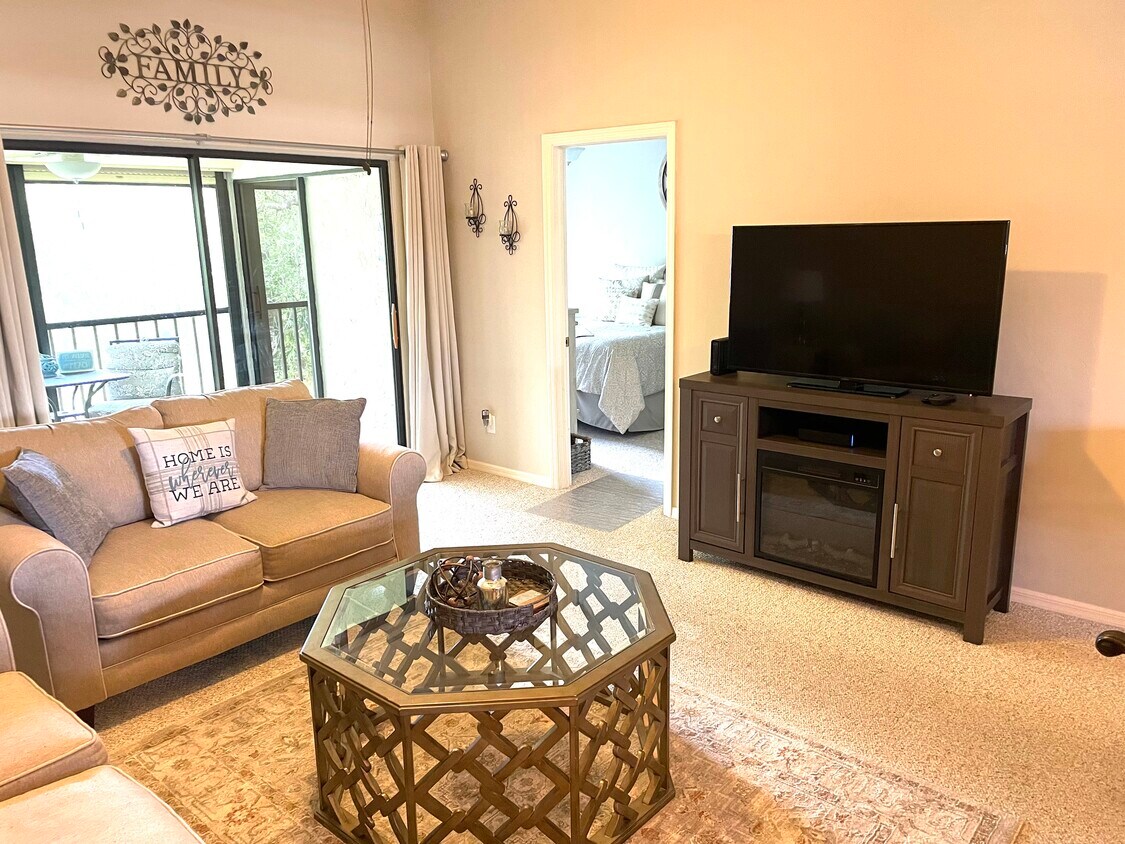 Foto principal - 12501 Cold Stream Dr