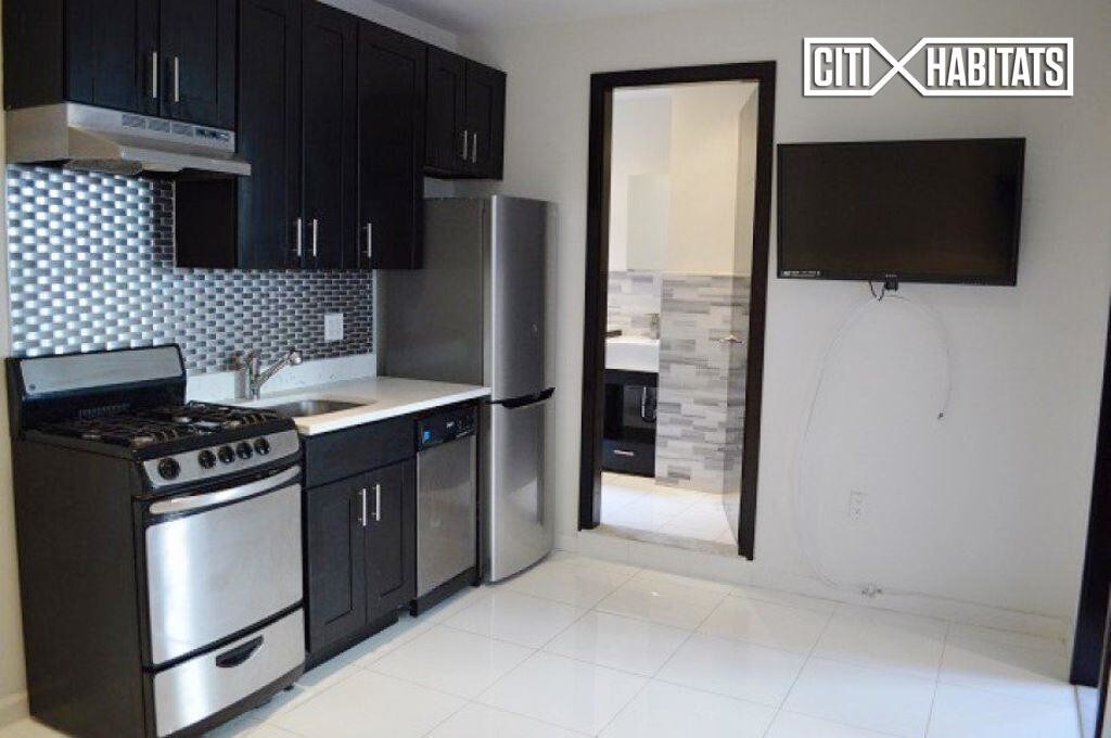 Foto principal - 8 W 108th St