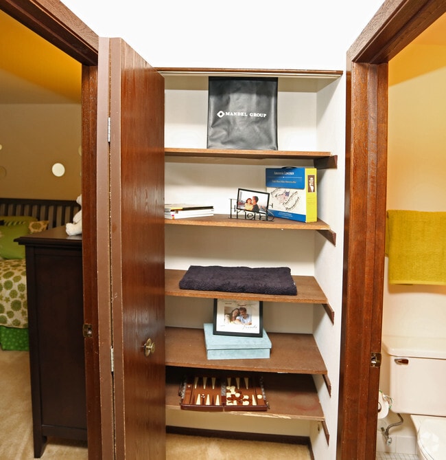 Interior Photo - Sunset Ridge