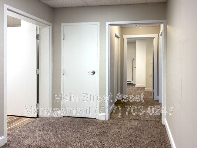 Foto del edificio - 100 S Front St