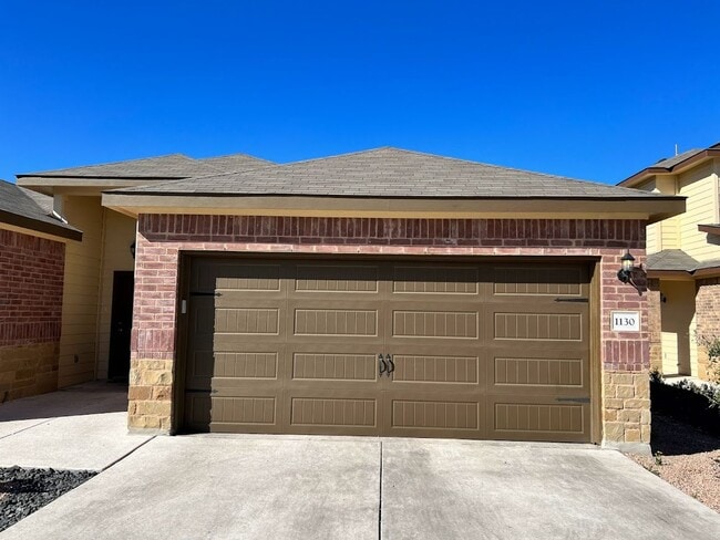 Building Photo - 1130 Renee Way