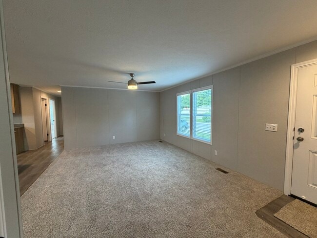 Building Photo - 2153 Pacific Dr