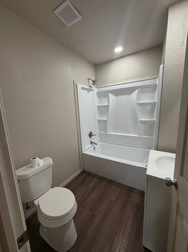 Foto del edificio - 3 Bedroom 1 Bath Home for RENT