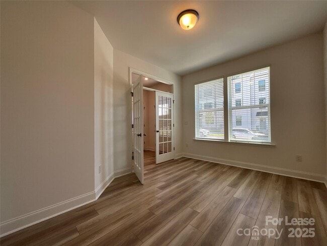 Foto del edificio - 15340 Ballancroft Pkwy