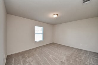 Building Photo - 164 Goldenrod