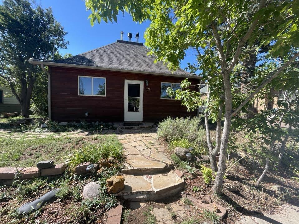 Foto principal - 128 E Field Ave