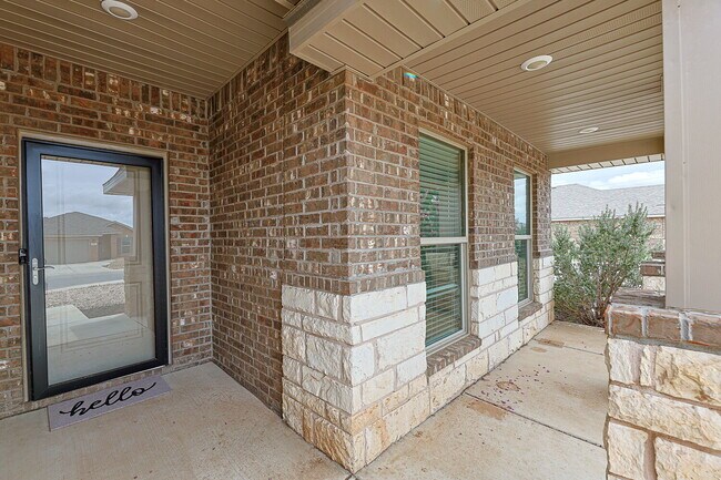 Building Photo - Hey Alexa, get the lights on!!