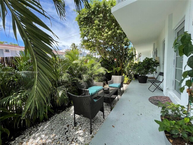 Foto del edificio - 1040 7th St