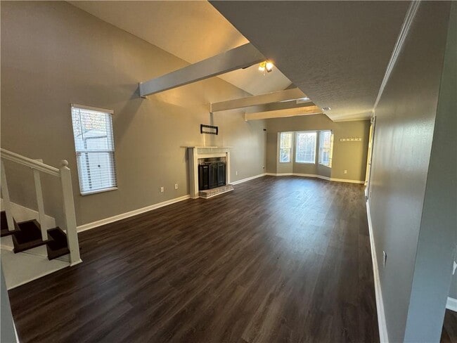 Building Photo - 5883 Brookside Dr SE