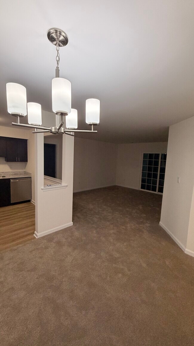 Foto del edificio - 1217 Waterford Dr