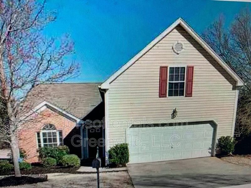 Primary Photo - 5 Fairview Lake Way