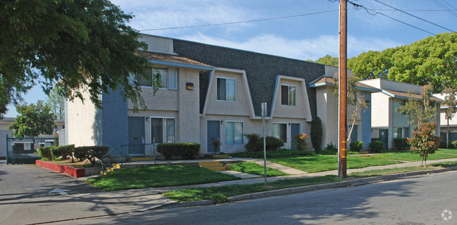 Building Photo - Community Arms Apartments