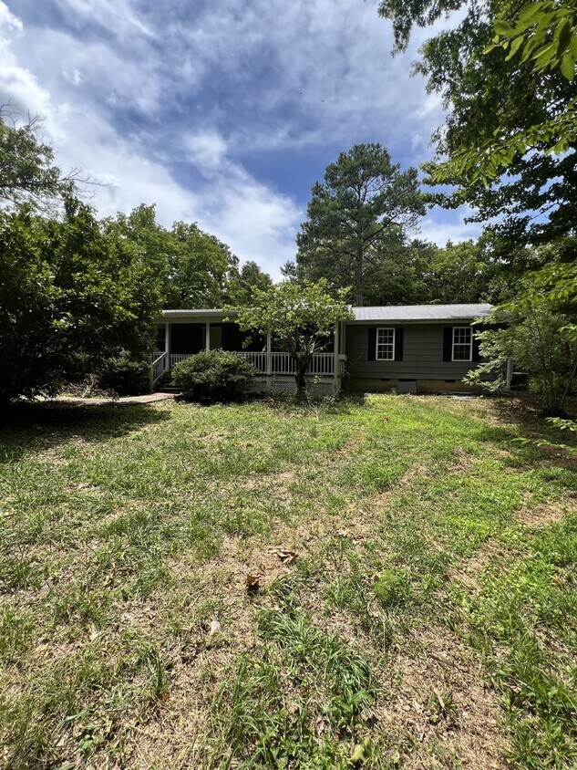 Primary Photo - Charming Home in Rock Spring, GA!