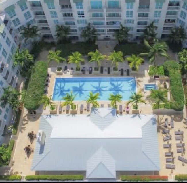 Foto del edificio - 480 Hibiscus St