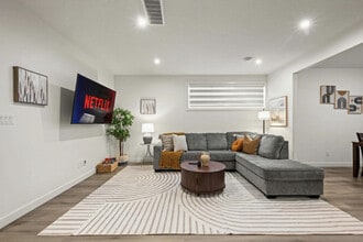 Building Photo - 659 Fraser Vista Northwest