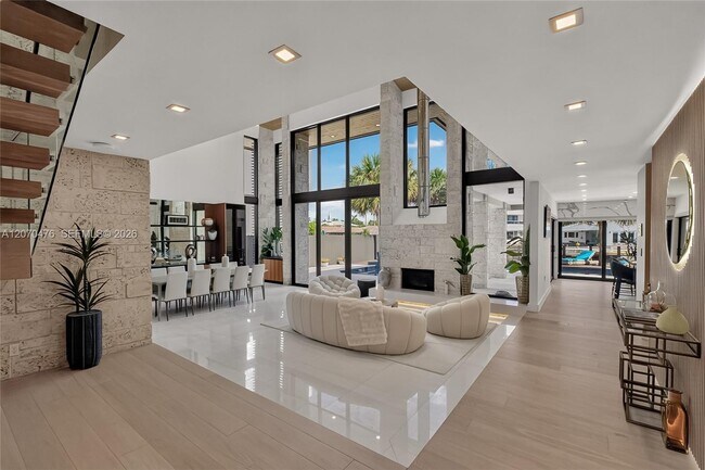 Foto del edificio - 3343 NE 166th St
