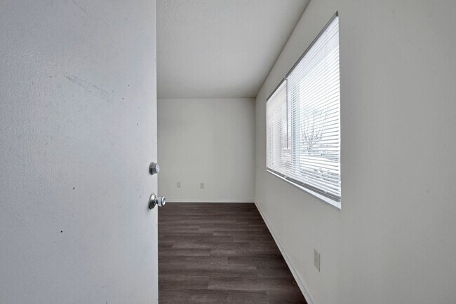 Foto del edificio - 3011 Markham Rd