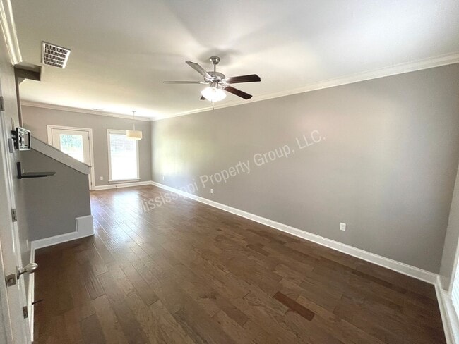 Foto del edificio - 4BR/4.5BA For Rent