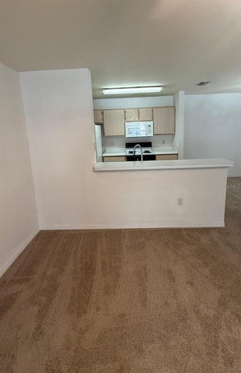 Building Photo - 5459 Vineland Rd