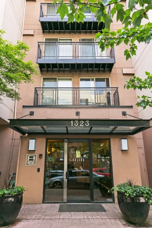 Building Photo - 1323 Boren Ave