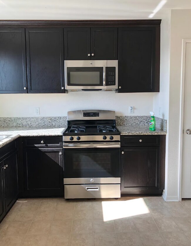 Foto del edificio - Coming Soon!