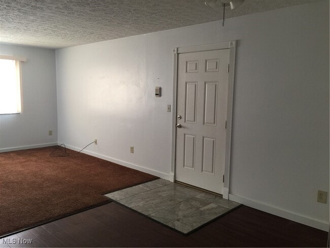 Building Photo - 3695 Indian Run Dr