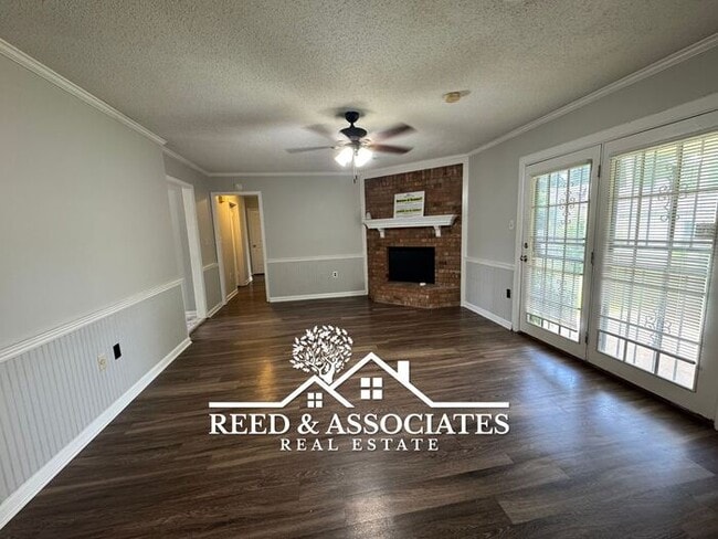 Photo - 3 Bedroom in Hickory Ridge - South Riverdale House